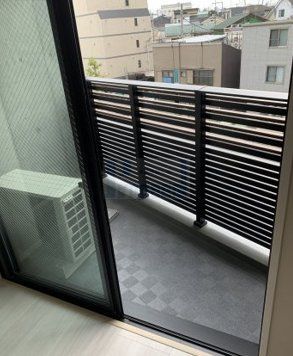 バルコニー　うれしいバルコニー付き！