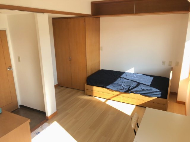 エルマーナ香枦園の居間写真