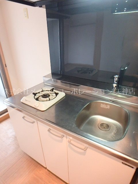 キッチン　※同マンション別部屋のものを使用しております。