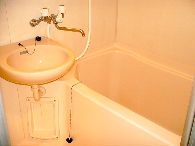 バス・シャワールーム　嬉しいバス・トイレ別