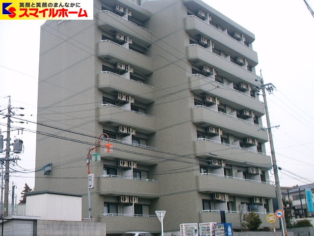 建物外観　田園風景が眺められます