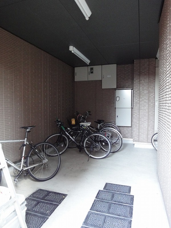 その他共有部分　自転車置場♪１台のみ可♪バイク不可です