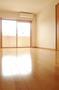 居室・リビング　南向きで１日中明るいお部屋です＾＾