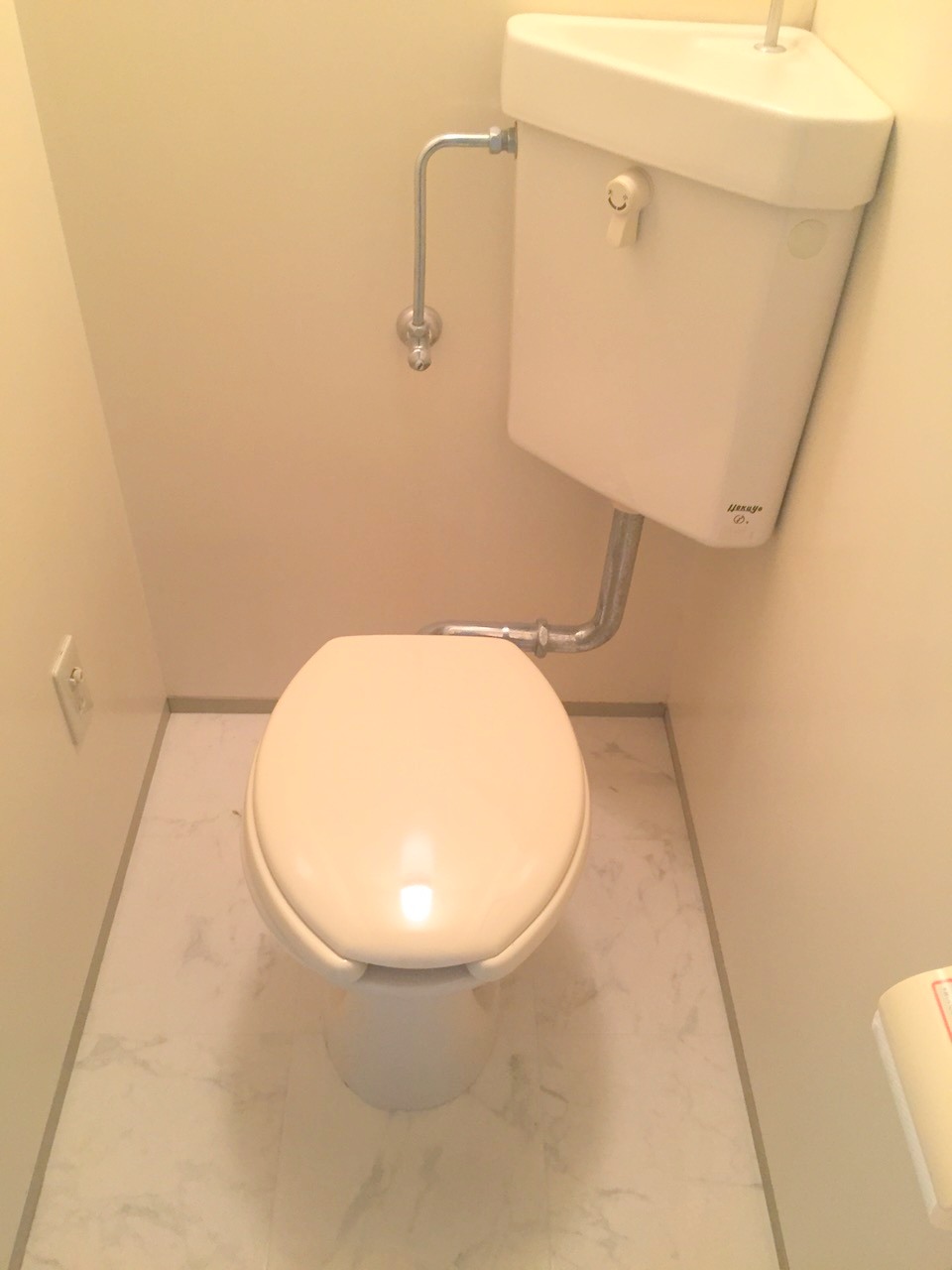 地下鉄千日前線 南巽駅 徒歩5分 7階建 築32年のトイレ写真