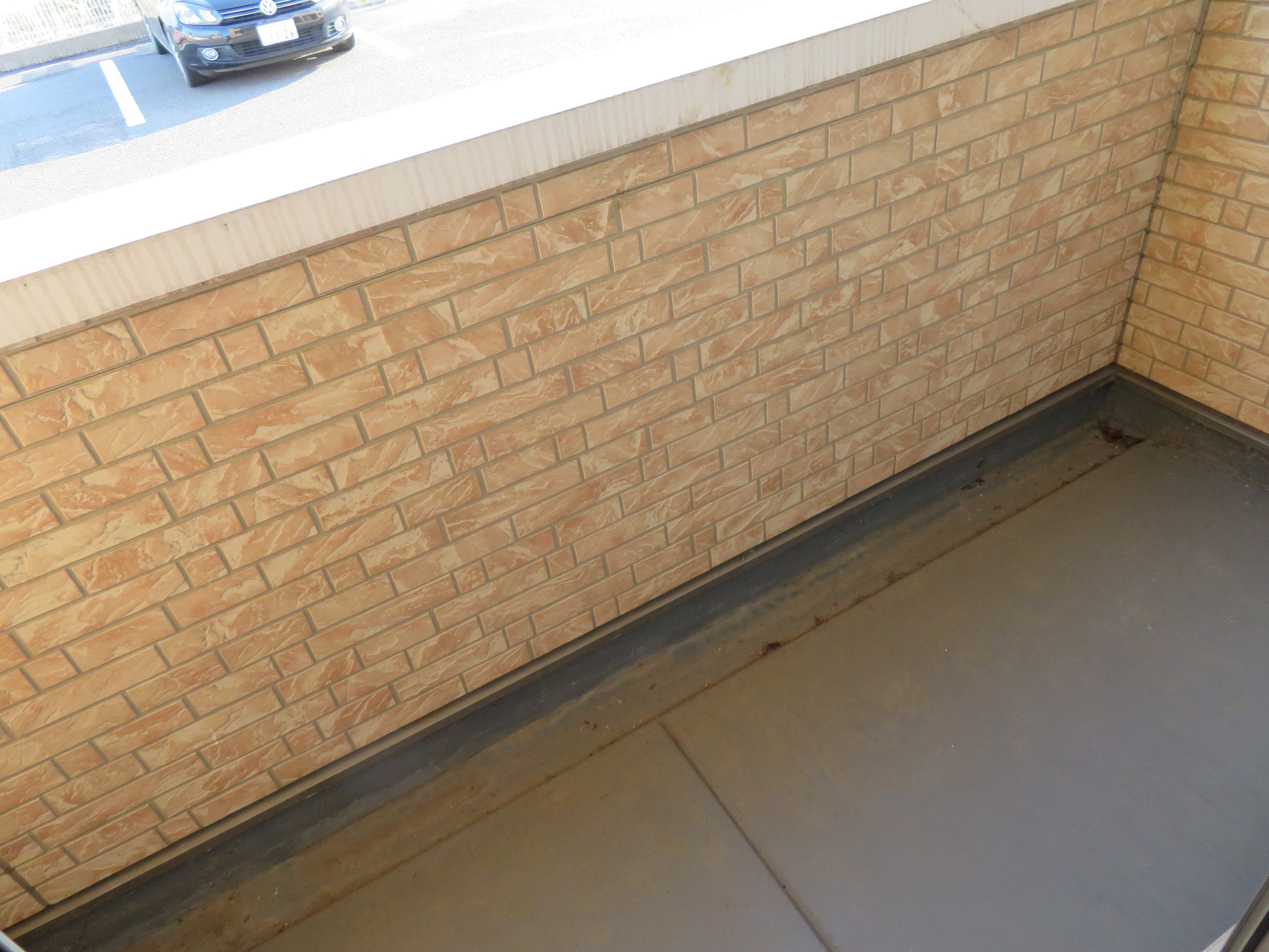 バルコニー　南向きバルコニーで日当たり良好！