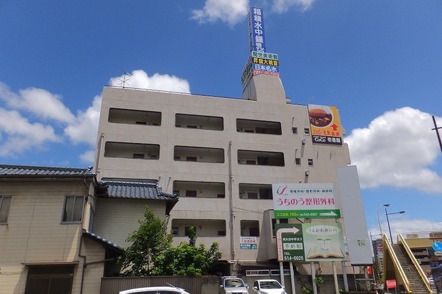 王子中町ビルの建物外観