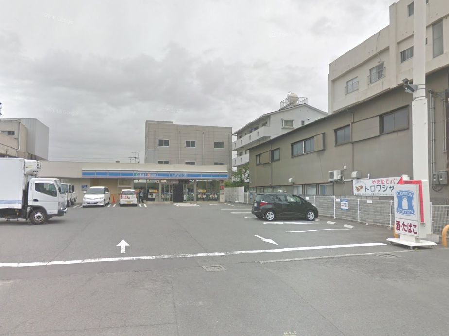 コンビニ　ローソン徳島大和町店（コンビニ）まで588m