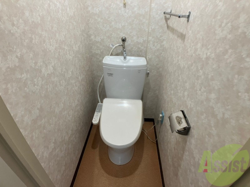トイレ　こちらはトイレです。清潔感があり、安心して使用できます。