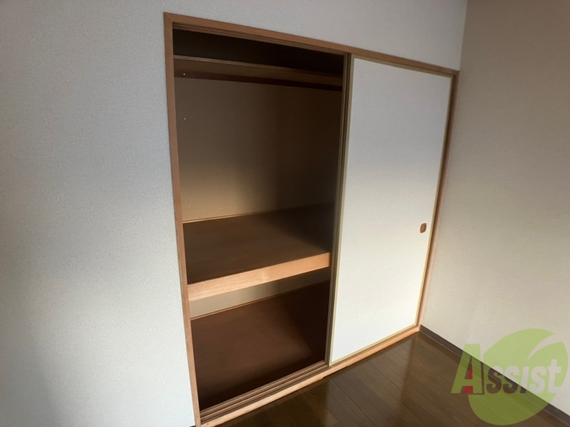 収納　こちらは収納です。物をしまう事ができますね！