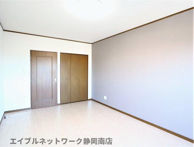 その他設備　内装は落ち着いています