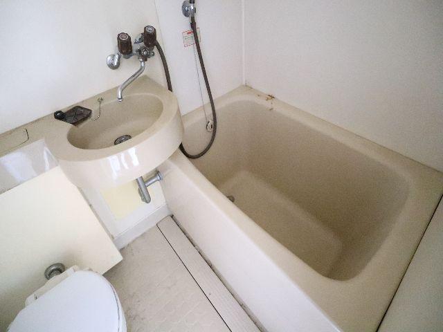 バス・シャワールーム　きれいなお風呂です