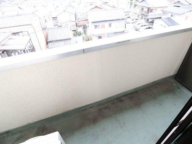 バルコニー　バルコニーがあります