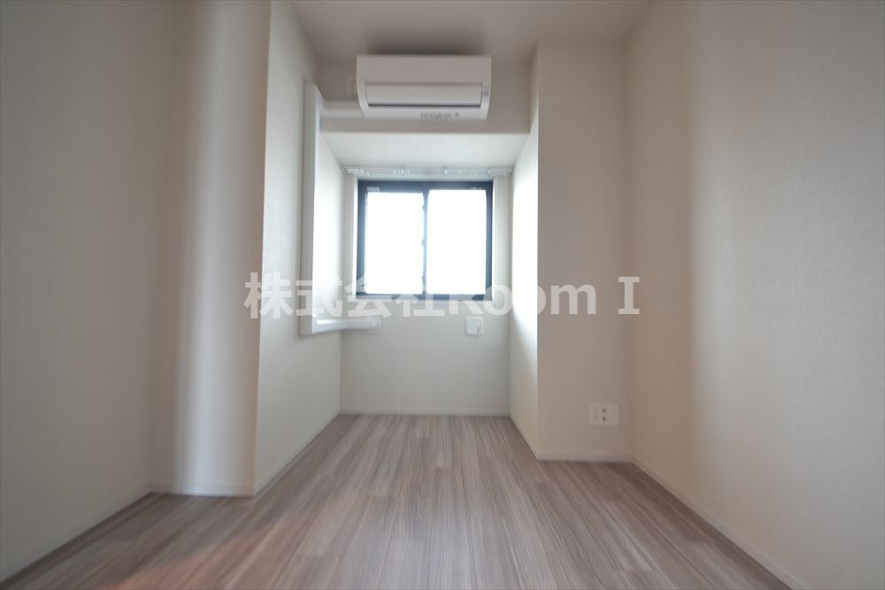 居室・リビング　コンパクトで使いやすい洋室です