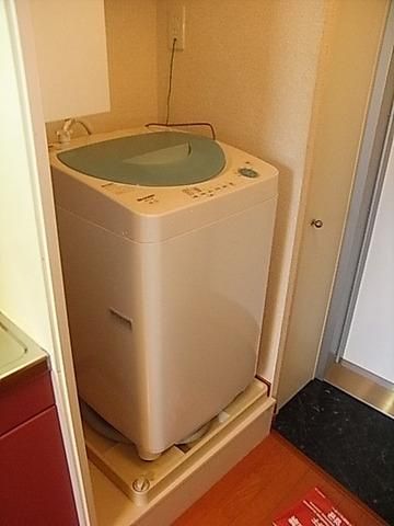 洗面設備　洗濯機付き