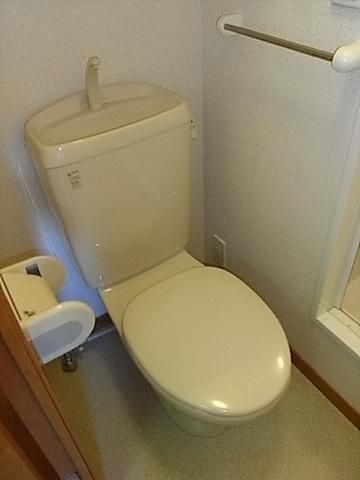 トイレ　バストイレ別