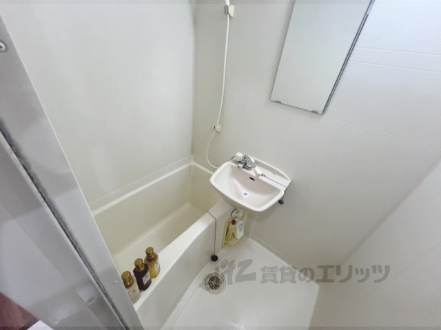 バス・シャワールーム　バス