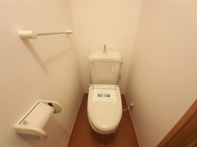 【エストシャトーＢのトイレ】