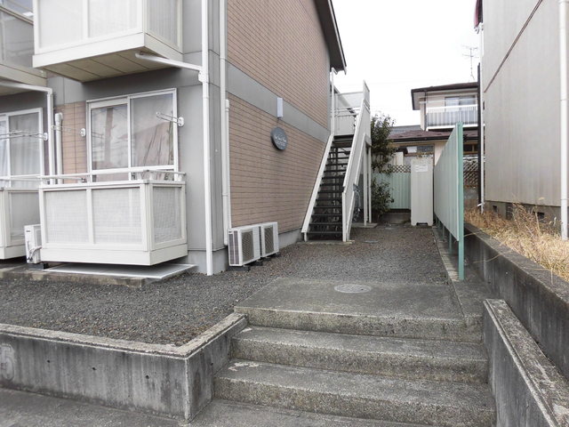 エントランス　建物入口です☆