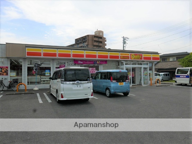 コンビニ　デイリーヤマザキ大府中央店（コンビニ）まで381m