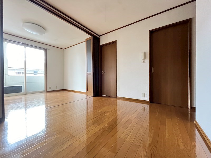 居室・リビング　こちらの物件はMODE不動産なら割引対象の１部屋です。