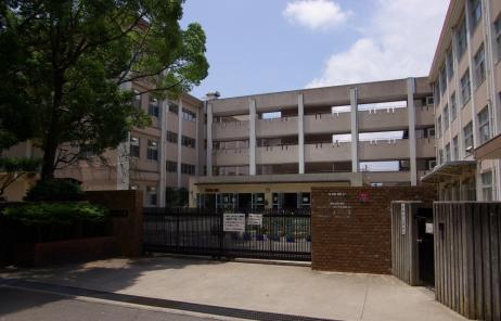 小学校　川西市立　加茂小学校（小学校）まで753m