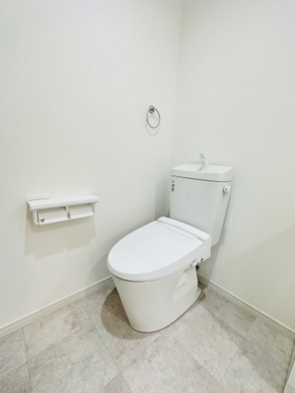 トイレ　※別号室の写真です