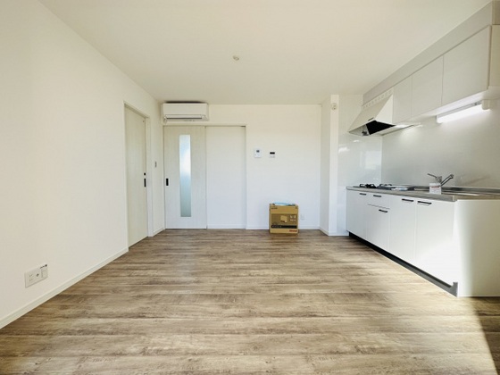 居室・リビング　※別号室の写真です