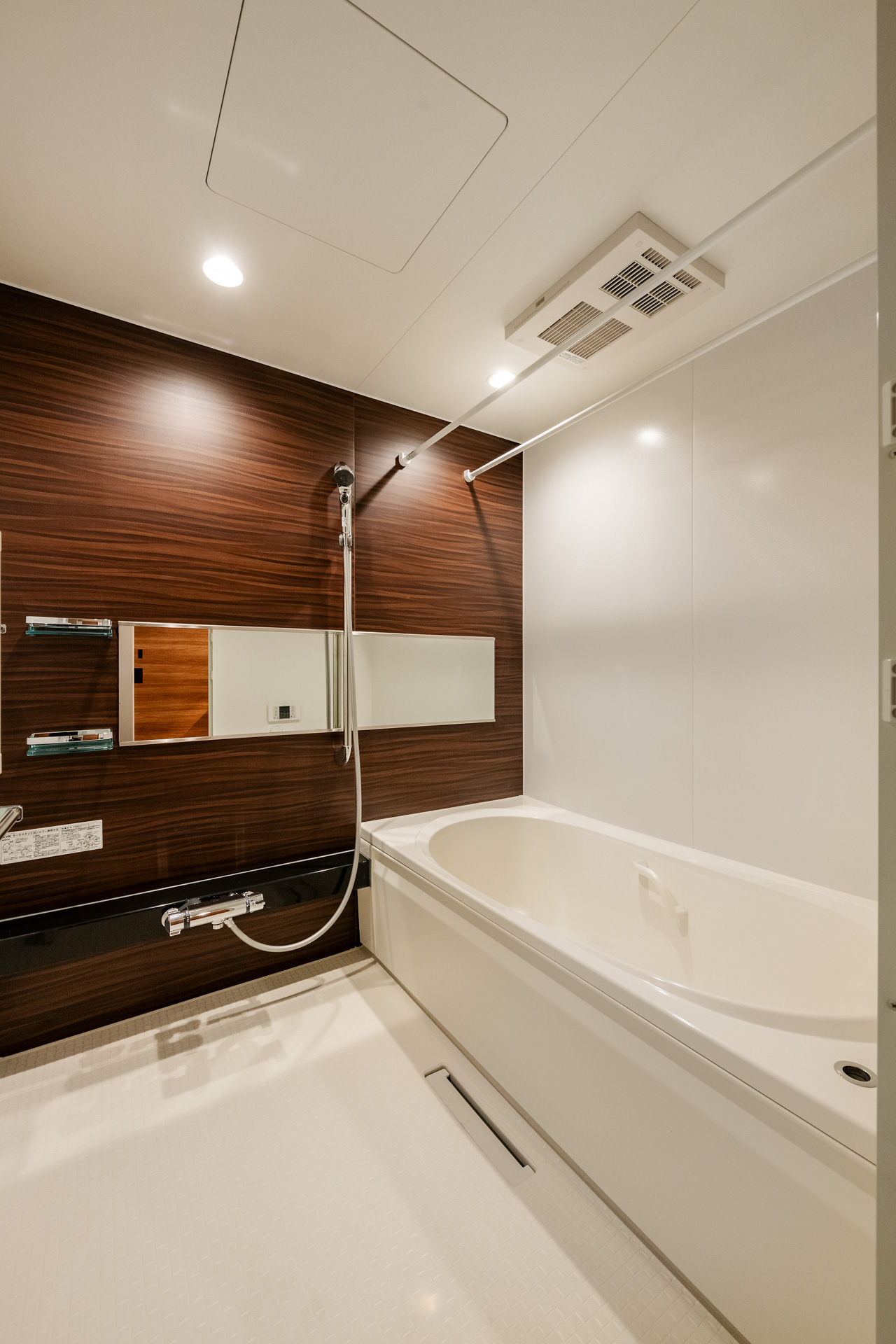 バス・シャワールーム　浴室も広々！足も伸ばせます！