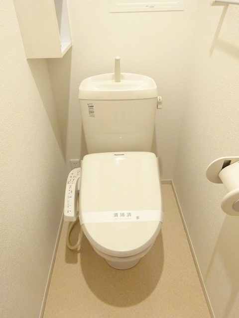 【ルガート沖のトイレ】