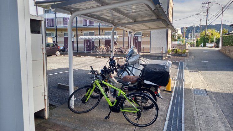 駐車場　駐輪場