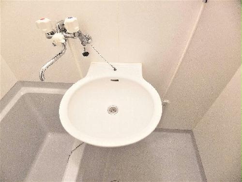 洗面設備　設備・仕様は号室により異なる為、現況を優先致します。