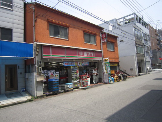 【広島市中区十日市町のマンションのコンビニ】