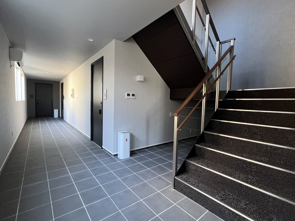 ドラックストア　ツルハドラッグ山形東原店（ドラッグストア）まで90m