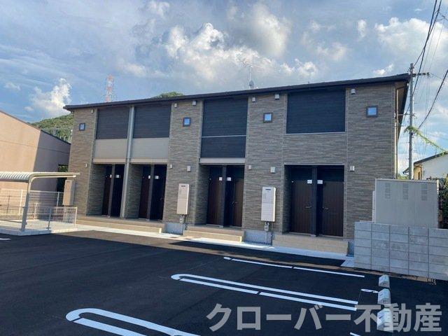 坂出市福江町のアパートの建物外観