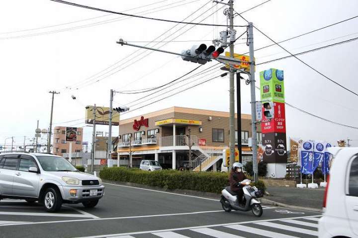 飲食店　ジョイフル徳島島田店（飲食店）まで379m