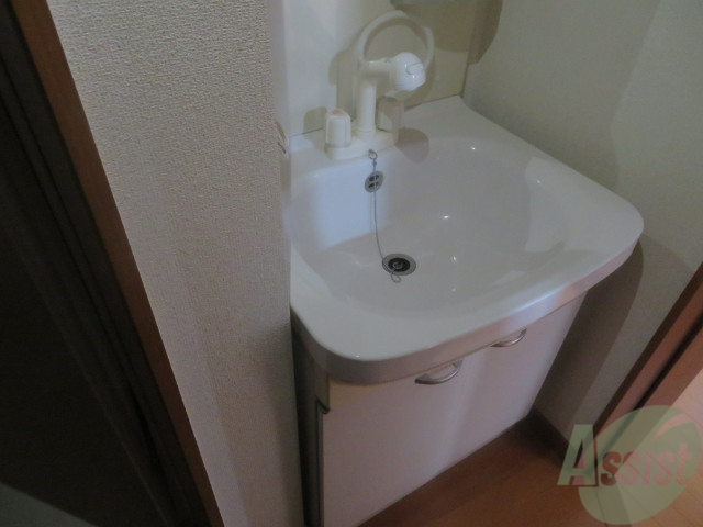 洗面設備　シャンプードレッサー。身支度はここでばっちり。