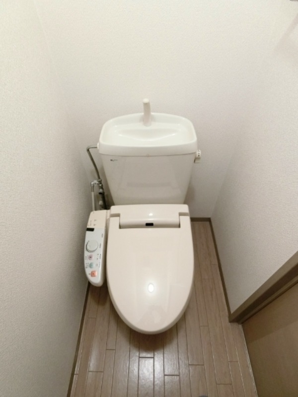 トイレ　図面と現状に相違がある場合には現状を優先