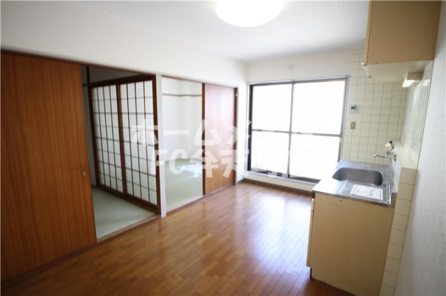 居室・リビング　居間です