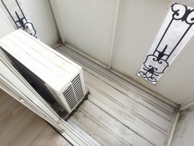 バルコニー　同間取り　別号室