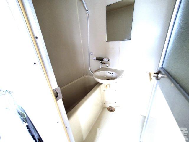 バス・シャワールーム　日々の疲れを癒すお風呂付です