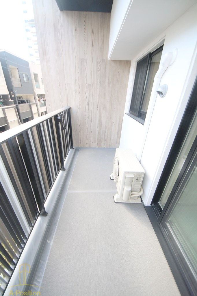 バルコニー　THE MUSIC COURT