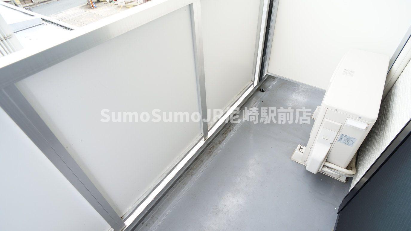 バルコニー　陽当たり良好なバルコニーです