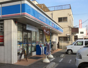 コンビニ　ローソン 加古川平岡町新在家店（コンビニ）まで180m