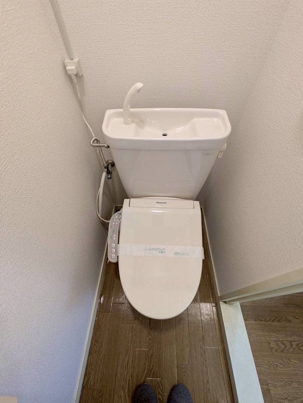 トイレ　ウォッシュレット付き
