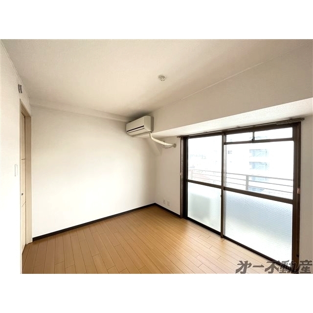 建物外観　洋室