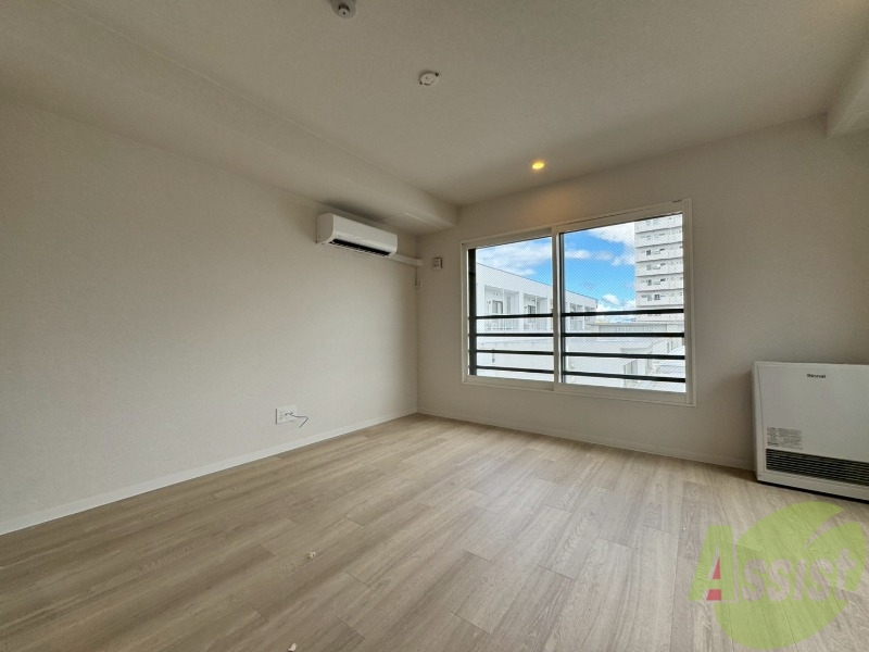 居室・リビング　広々としたリビングですね。使い勝手がよさそうですね！