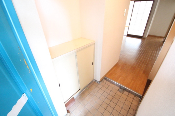 玄関　※別部屋の写真です
