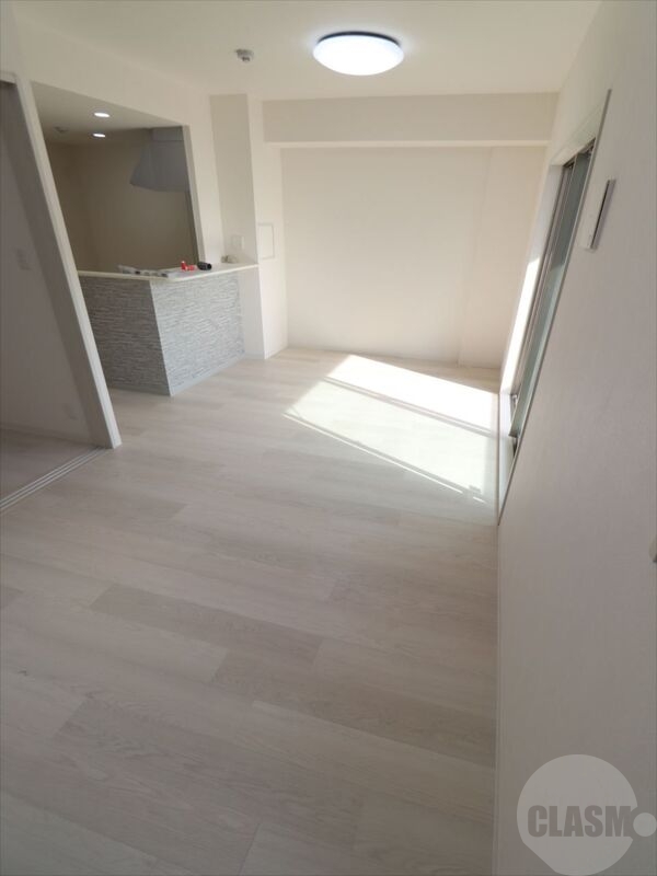 居室・リビング　１３．７帖のリビングルーム