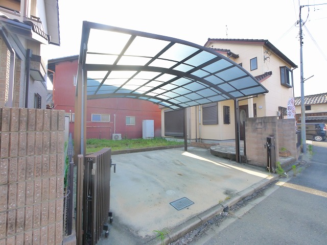 駐車場　駐車場完備です