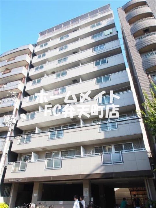 建物外観　落ち着いた雰囲気の外観です